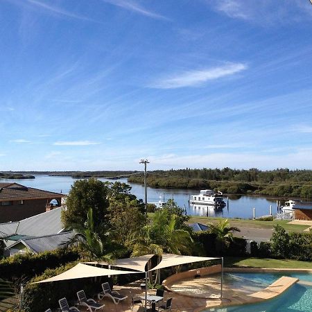 Boathouse Resort Tea Gardens Exterior photo